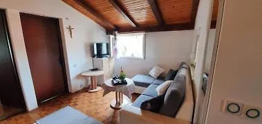 Apartament Maja Nin
