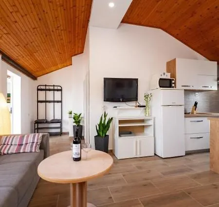 Apartament Maja