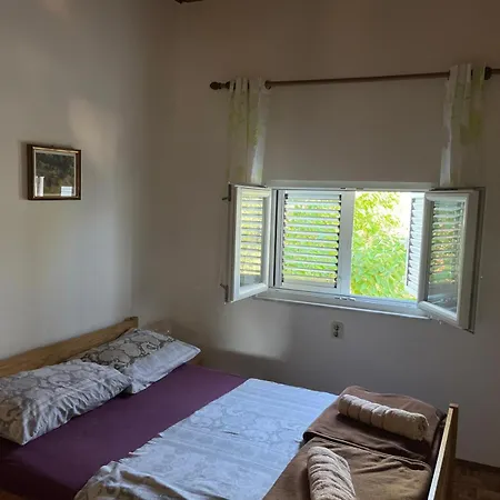 Maja Apartmán Nin